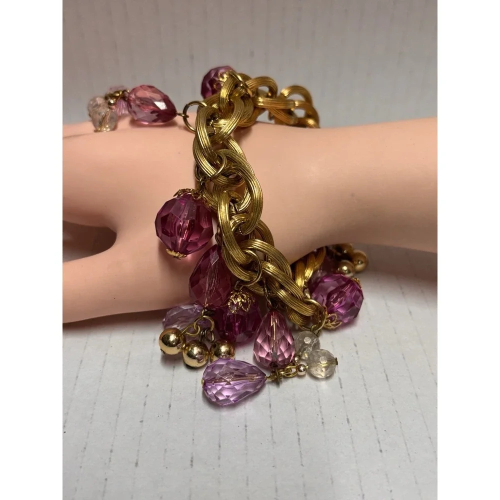 Bracelet‎ Gold Tone Dangling Pink Lilac Plastic Beads Charms Festive look